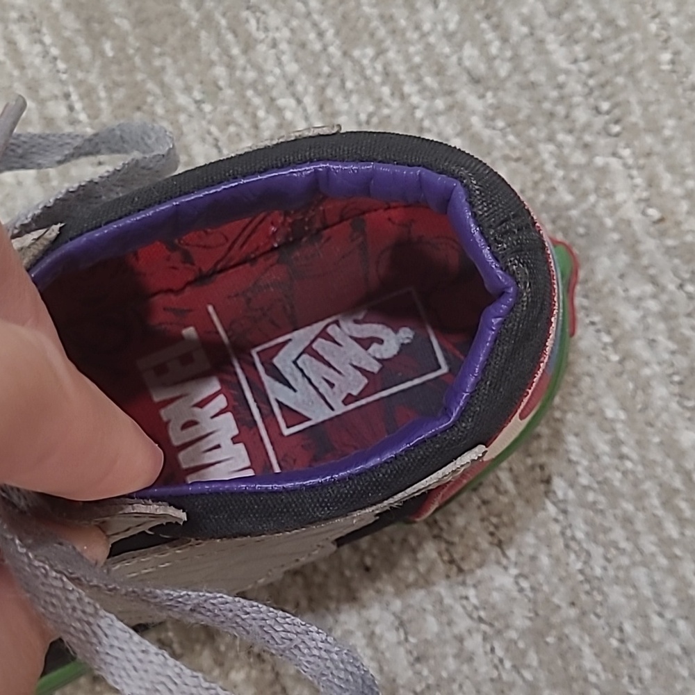Marvel Vans - Picture 16 of 16